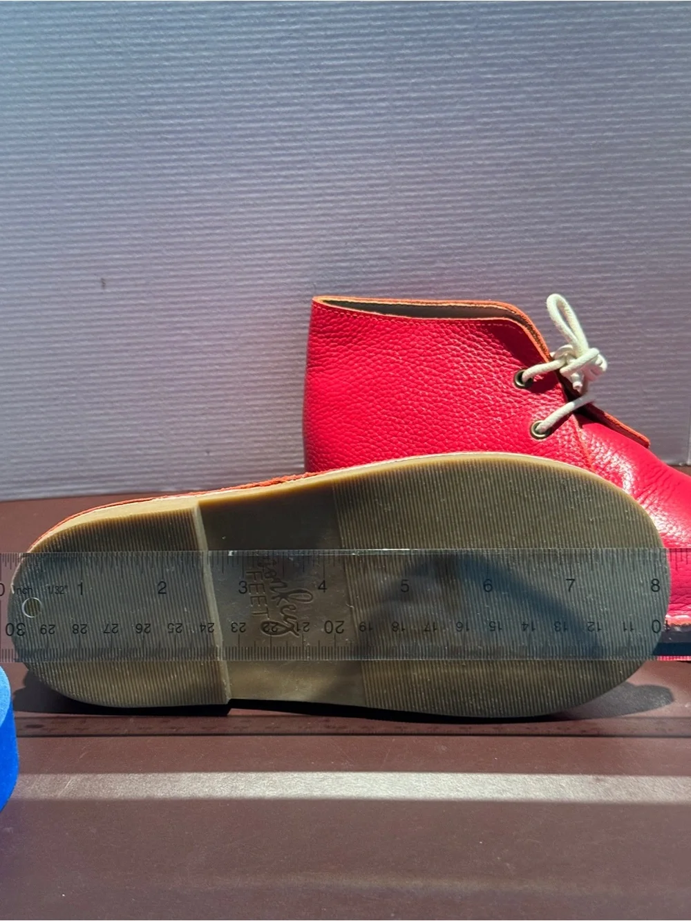 Monkey Feet Pebbled.  Red Leather Lace-Up Kids Boots EUC Youth 5-6